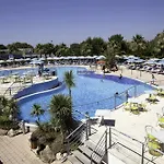 Blu Salento Village אתר נופש סנט'איזידורו