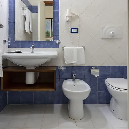 Blu Salento Village 4* 산티시도로