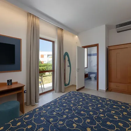 Feriested Blu Salento Village 4*