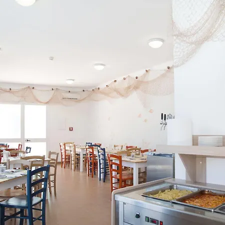 리조트 Blu Salento Village 산티시도로