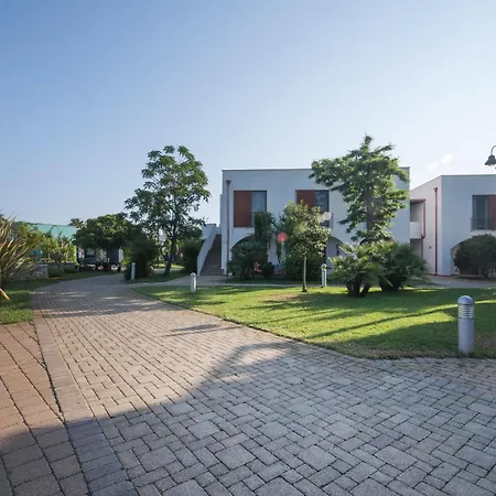 Semesteranläggning (resort) Blu Salento Village 4*