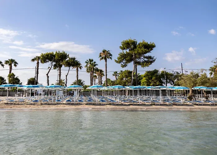 אתר נופש Blu Salento Village סנט'איזידורו