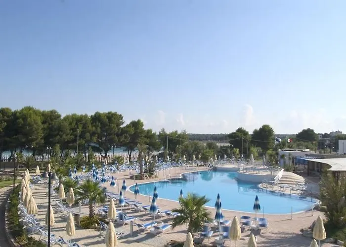 Blu Salento Village אתר נופש סנט'איזידורו