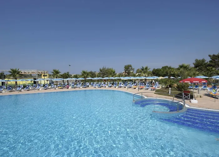 אתר נופש Blu Salento Village 4*