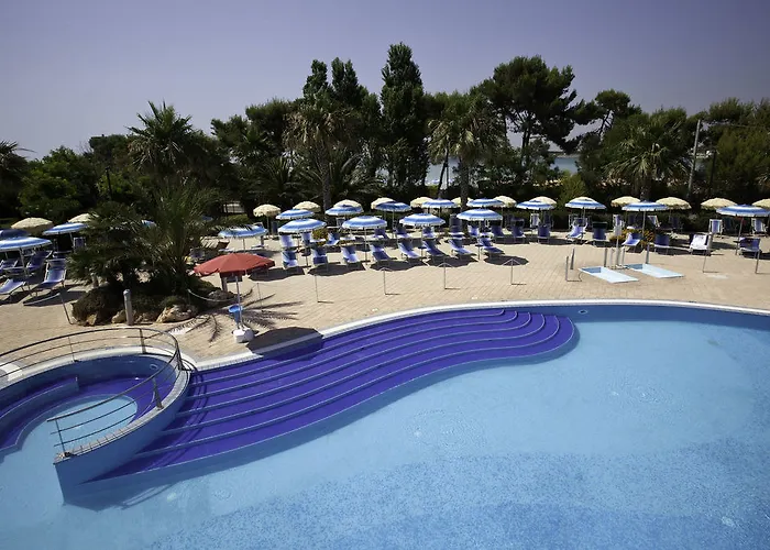Blu Salento Village אתר נופש